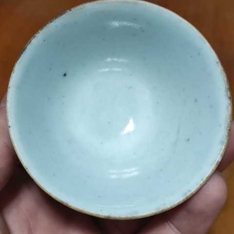 古玩陶瓷清中期,豆青釉茶盞拍賣,當前價格200元