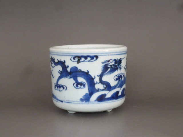 古玩陶瓷青花雙龍戲珠紋香爐拍賣，當前價格2266元