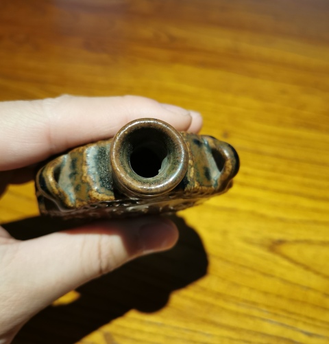 古玩陶瓷清代黑褐釉窯變印花雙系八方小扁瓶拍賣，當前價格1880元