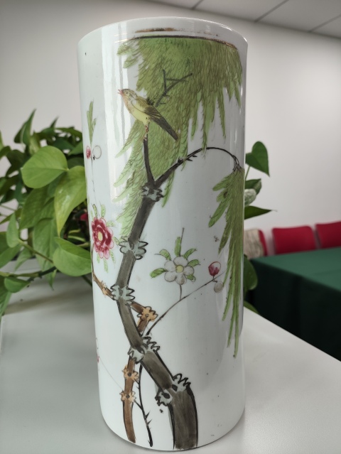 古玩陶瓷柳樹黃鶯紋彩繪帽筒拍賣,當前價格400元