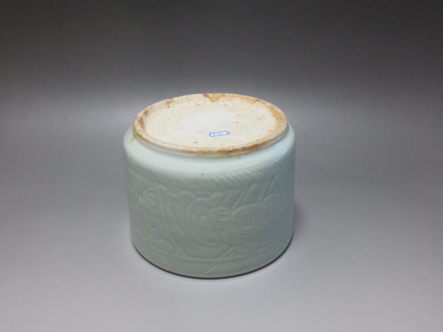 古玩陶瓷清中豆青釉暗刻花紋大號(hào)香爐拍賣，當(dāng)前價(jià)格3988元