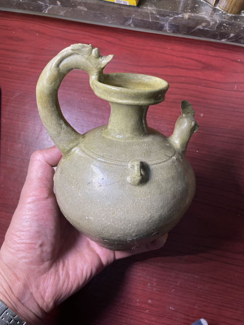 古玩陶瓷館藏級兩晉越窯青瓷龍鳳壺拍賣，當前價格99999元