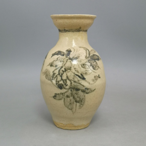 古玩陶瓷清代花卉紋青花瓶拍賣，當前價格850元