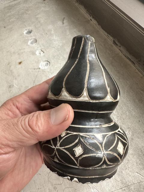 古玩陶瓷磁州窯剃刻劃黑釉葫蘆瓶拍賣,當前價格18888元