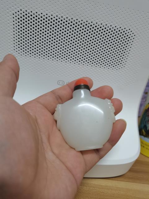 古玩玉器和田玉獸耳銜環(huán)鼻煙壺拍賣,當(dāng)前價(jià)格2997元