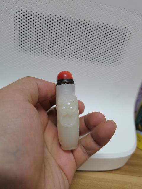 古玩玉器和田玉獸耳銜環(huán)鼻煙壺拍賣,當(dāng)前價(jià)格2997元