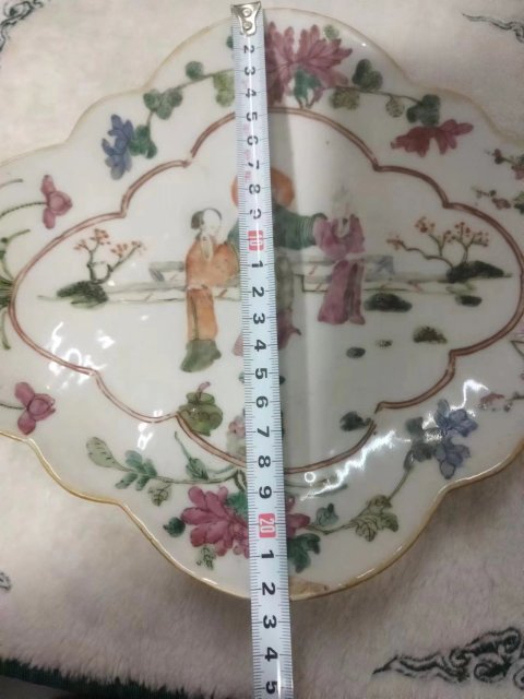 古玩陶瓷人物紋粉彩蓋盤拍賣,當前價格2000元