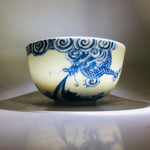 古玩陶瓷(精品收藏級)青花魚化龍紋墩式碗拍賣,當(dāng)前價格3888元