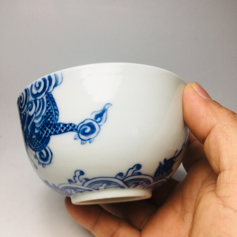 古玩陶瓷(精品收藏級)青花魚化龍紋墩式碗拍賣,當(dāng)前價格3888元