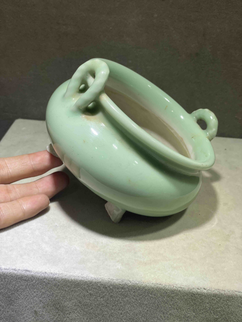 古玩陶瓷豆青釉繩耳爐拍賣，當前價格62000元