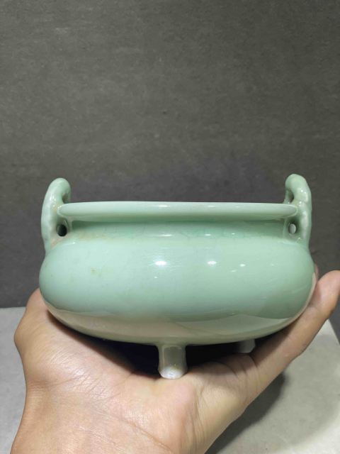 古玩陶瓷豆青釉繩耳爐拍賣，當前價格62000元