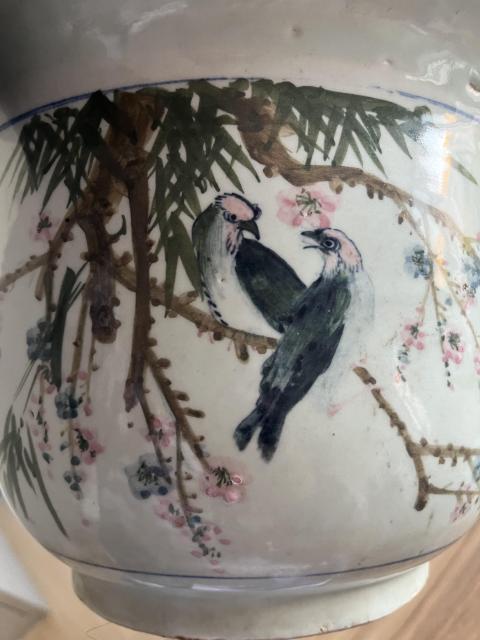 古玩陶瓷解放初期花鳥紋花盆拍賣，當(dāng)前價格2800元