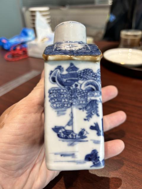 古玩陶瓷乾隆青花亭臺樓閣山水茶葉罐拍賣，當前價格2200元