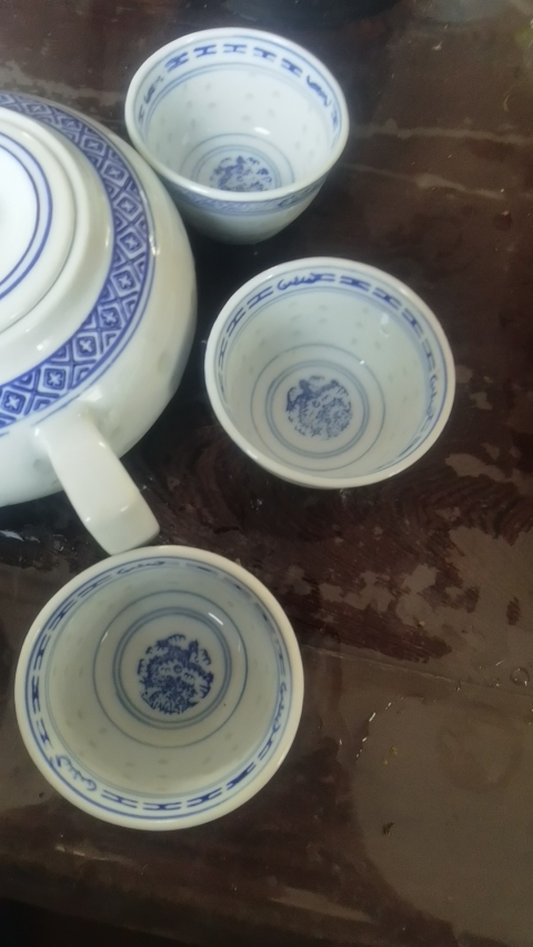 古玩陶瓷青花玲瓏茶具拍賣,當(dāng)前價格900元