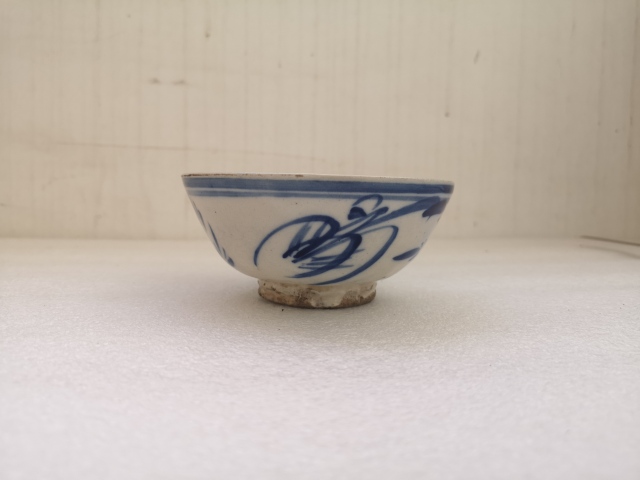 古玩陶瓷明末清初花卉紋青花碗拍賣,當前價格750元