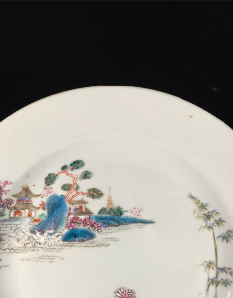 古玩陶瓷【清·精美山水花卉紋粉彩盤】拍賣,當前價格2600元