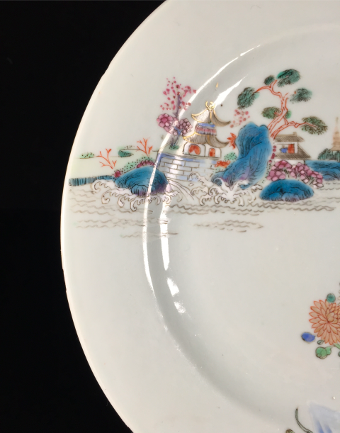 古玩陶瓷【清·精美山水花卉紋粉彩盤】拍賣,當前價格2600元