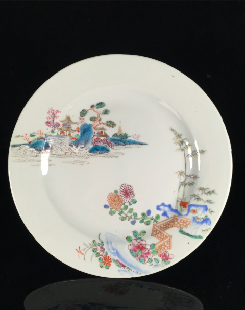 古玩陶瓷【清·精美山水花卉紋粉彩盤】拍賣,當前價格2600元