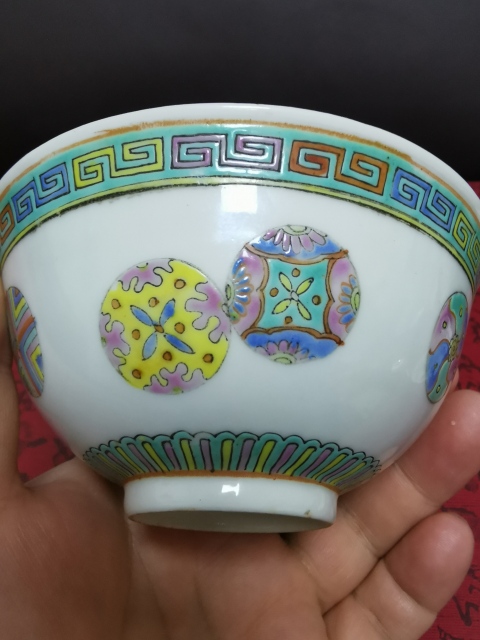 古玩陶瓷粉彩皮球花碗一對拍賣,當前價格2000元