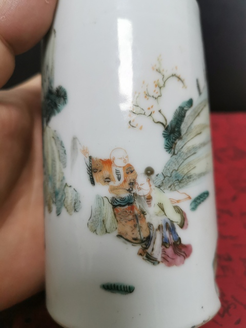 古玩陶瓷清同治(精品)?粉彩群仙祝壽人物筆筒拍賣，當前價格2800元