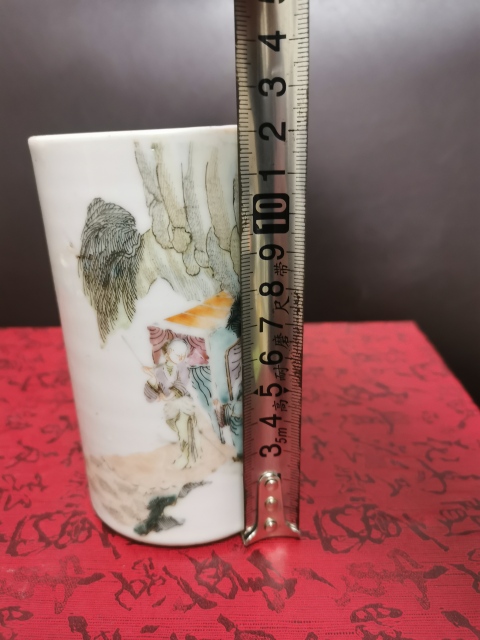 古玩陶瓷清同治(精品)?粉彩群仙祝壽人物筆筒拍賣，當前價格2800元