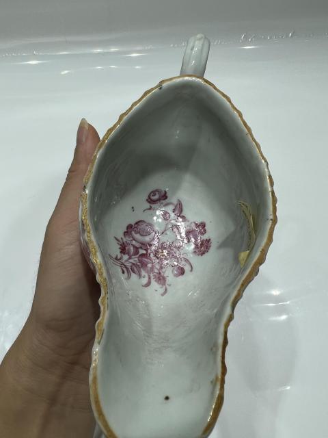 古玩陶瓷胭脂紅彩折枝花卉爵杯拍賣,當前價格0元