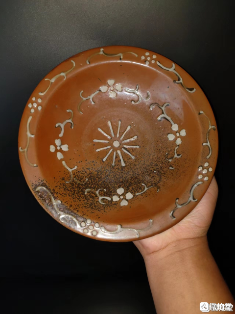 古玩陶瓷清晚期?紫金釉堆白高足盤拍賣，當(dāng)前價(jià)格1333元