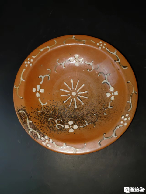 古玩陶瓷清晚期?紫金釉堆白高足盤拍賣，當(dāng)前價(jià)格1333元