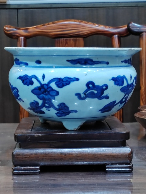 古玩陶瓷清康熙青花花間八寶紋香爐拍賣，當前價格5500元