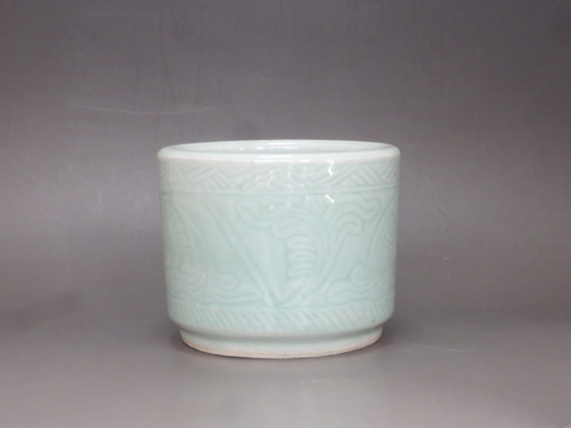 古玩陶瓷豆青釉刻花紋香爐拍賣,當(dāng)前價(jià)格2788元