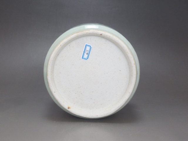 古玩陶瓷豆青釉刻花紋香爐拍賣,當(dāng)前價(jià)格2788元