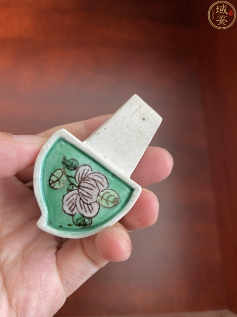 古玩陶瓷素三彩人物紋壽字壺拍賣，當前價格10000元