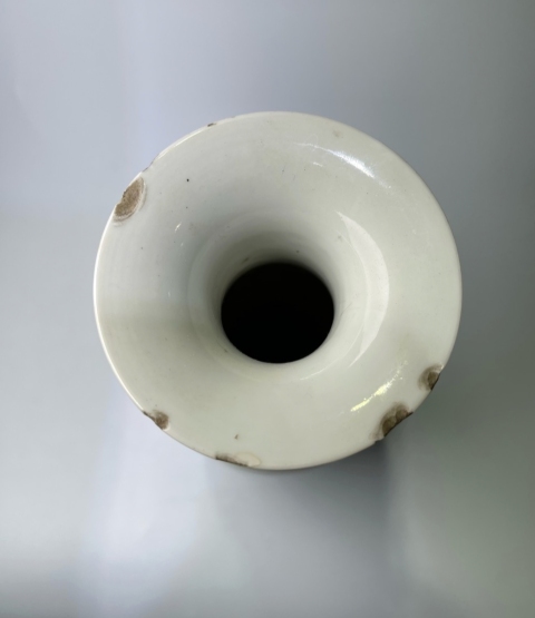 古玩陶瓷清代紅樓夢粉彩人物故事紋雙耳瓶拍賣,當前價格2900元