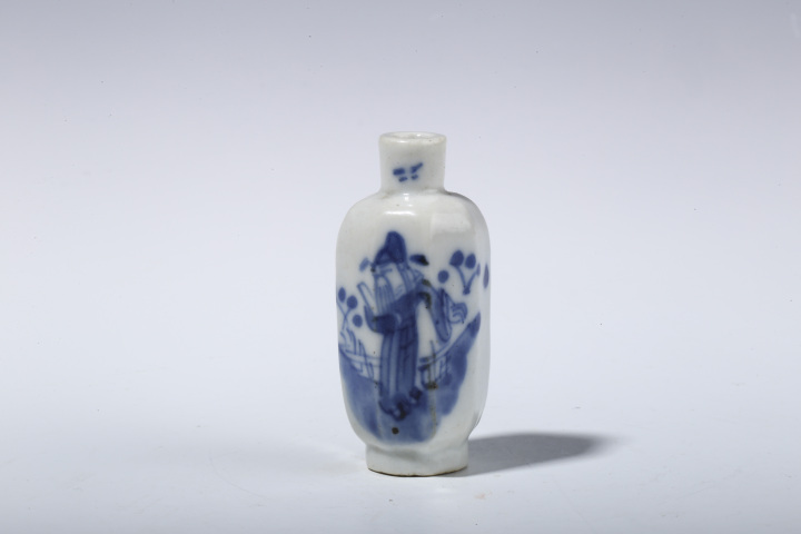 古玩陶瓷清光緒·青花人物紋八棱鼻煙壺拍賣，當前價格1666元