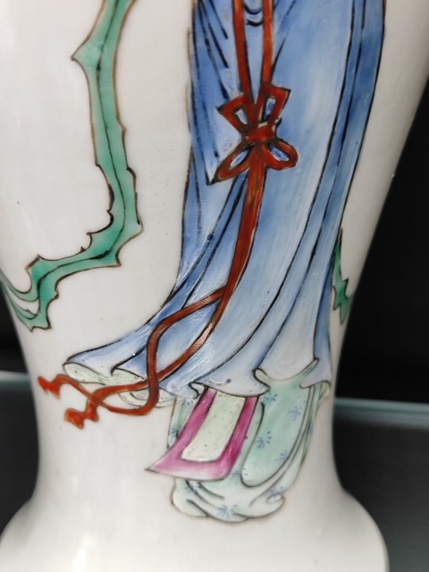 古玩陶瓷【精品】吹簫引鳳人物故事粉彩觀音瓶拍賣，當(dāng)前價格6000元