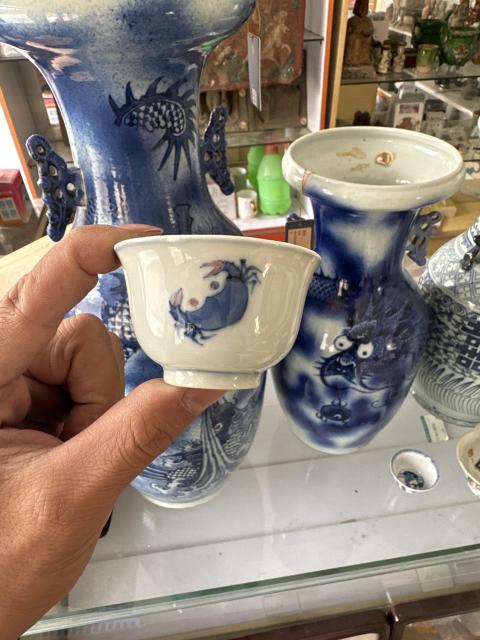 古玩陶瓷清晚·青花釉里紅螃蟹紋杯真品鑒賞圖