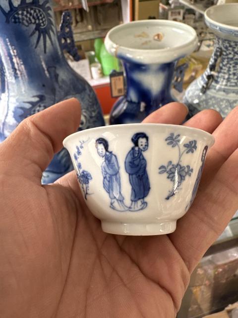 古玩陶瓷九女薄胎青花人物杯拍賣，當前價格6500元