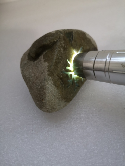古玩玉器天然翡翠原石料拍賣，當前價格450元