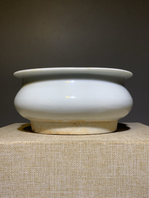 古玩陶瓷德化窯白釉香爐拍賣，當(dāng)前價(jià)格0元