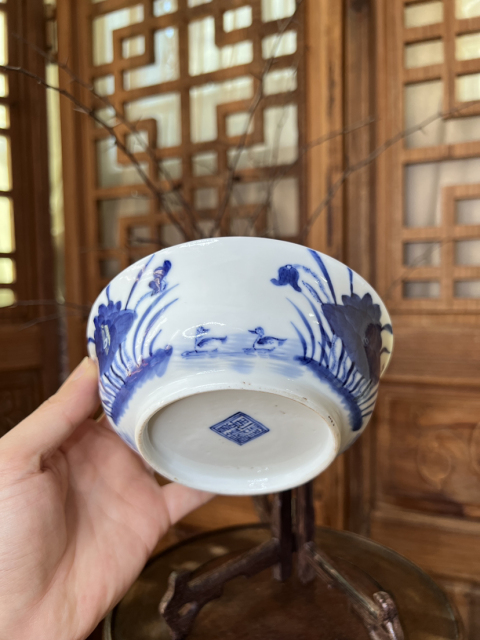 古玩陶瓷【精品·細路】青花滿池矯紋撇口碗拍賣,當前價格4500元