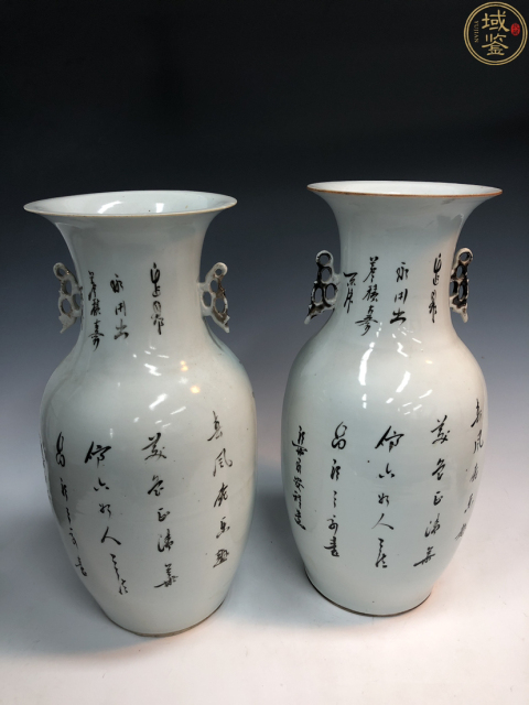 古玩陶瓷粉彩三娘教子紋雙耳瓶一對拍賣,當前價格12000元