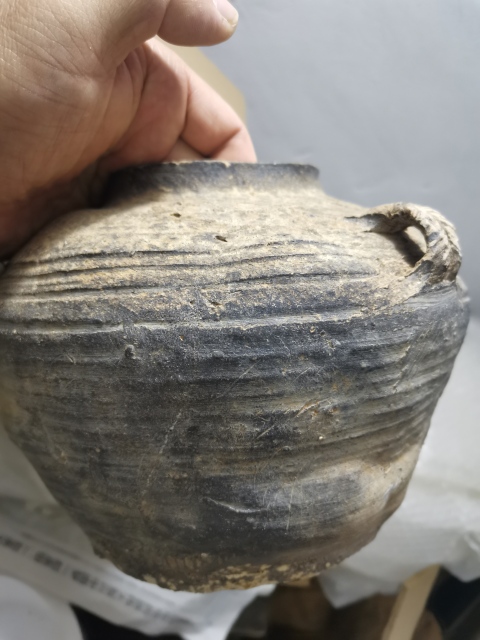 古玩陶瓷釉陶雙耳罐拍賣，當(dāng)前價(jià)格200元