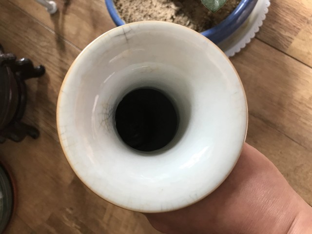 古玩陶瓷哥釉觀音瓶拍賣，當(dāng)前價(jià)格20000元