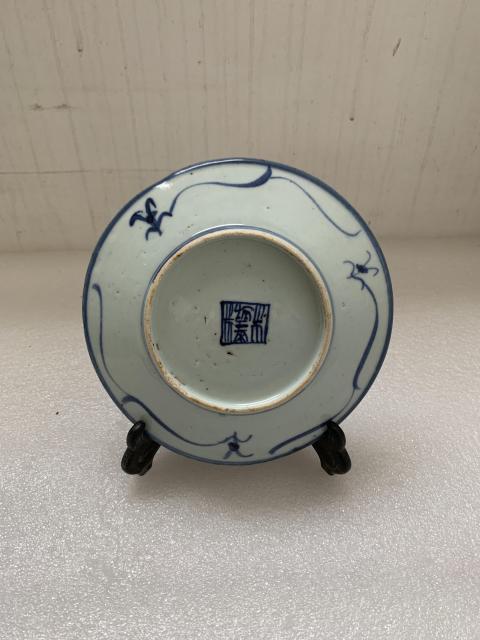 古玩陶瓷清中期花卉紋青花盤拍賣,當(dāng)前價(jià)格350元