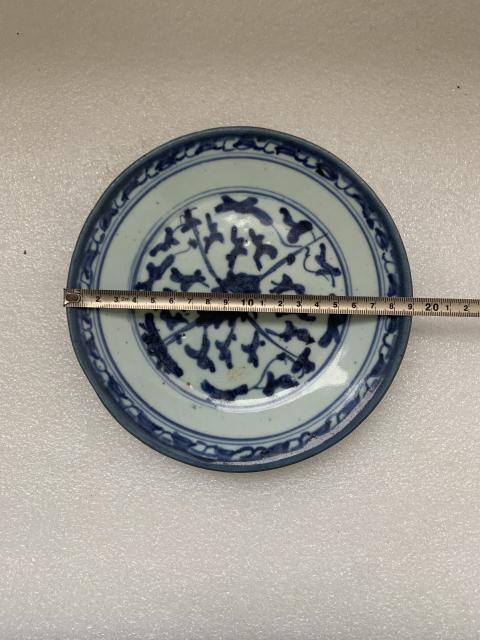 古玩陶瓷清中期花卉紋青花盤拍賣,當(dāng)前價(jià)格350元