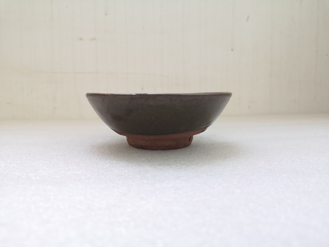 古玩陶瓷清早期褐釉澀圈圈足疊燒工藝碗拍賣,當前價格198元