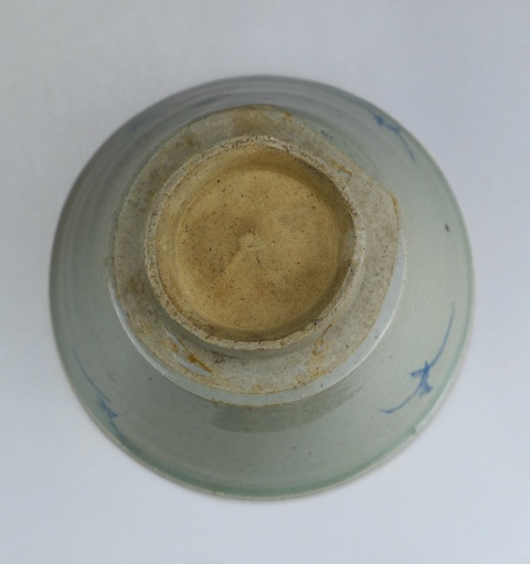 古玩陶瓷明代.龍泉窯青瓷青花唇口碗（1368年-1644年）拍賣，當前價格1980元
