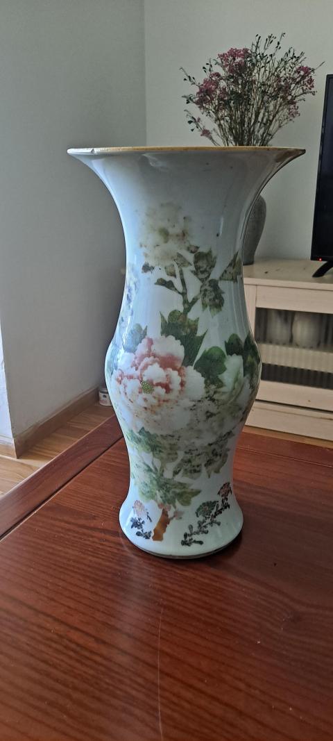 古玩陶瓷民國景德鎮(zhèn)窯花卉詩紋鳳尾尊拍賣,當前價格1800元