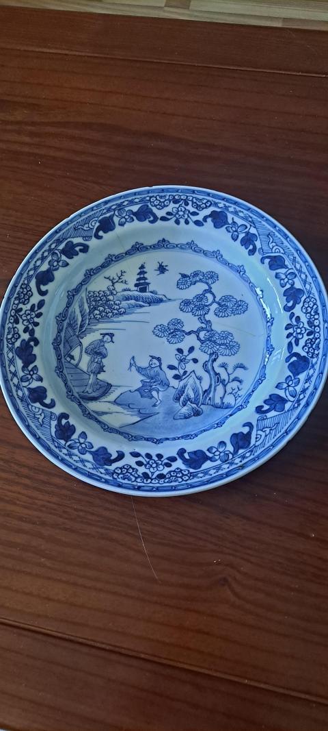 古玩陶瓷人物紋青花盤(pán)拍賣(mài)，當(dāng)前價(jià)格600元