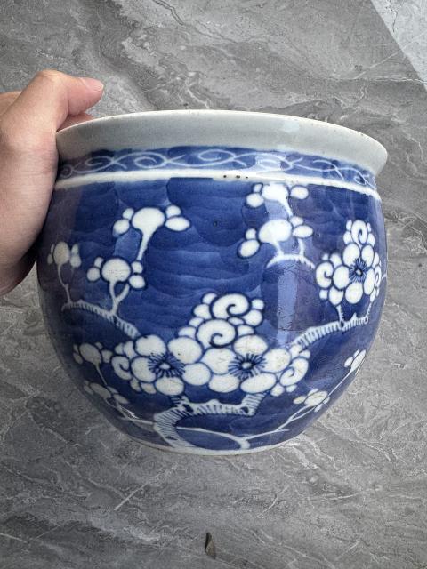 古玩陶瓷青花冰梅留白小卷缸拍賣,當前價格3000元